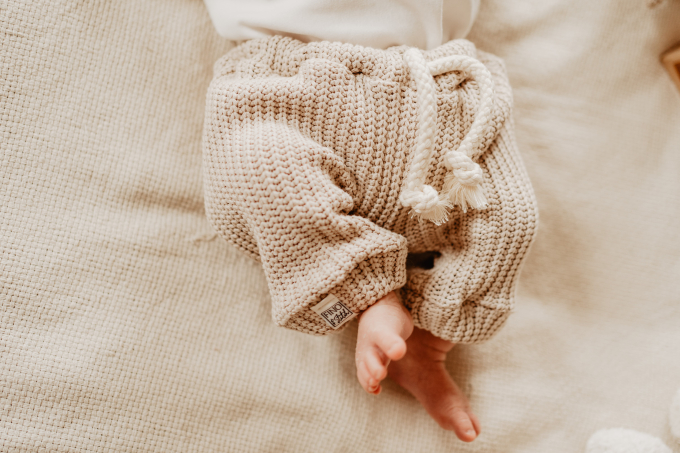 Patron pantalon bébé pdf Chili Vanilli Fino & Stitch, en allemand
