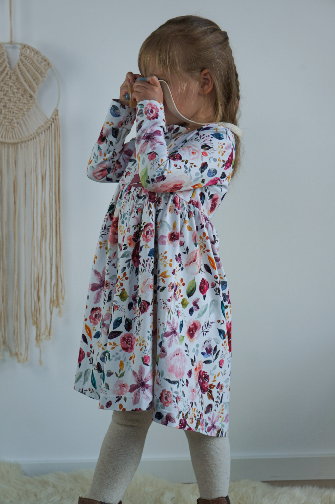 Patron robe / tunique enfant pdf Das Schmetterding Four Chapter, en allemand