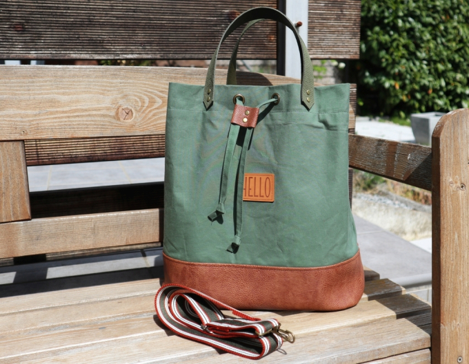 E-Book Frau Schnitte Bucket Bag Laetizia, german