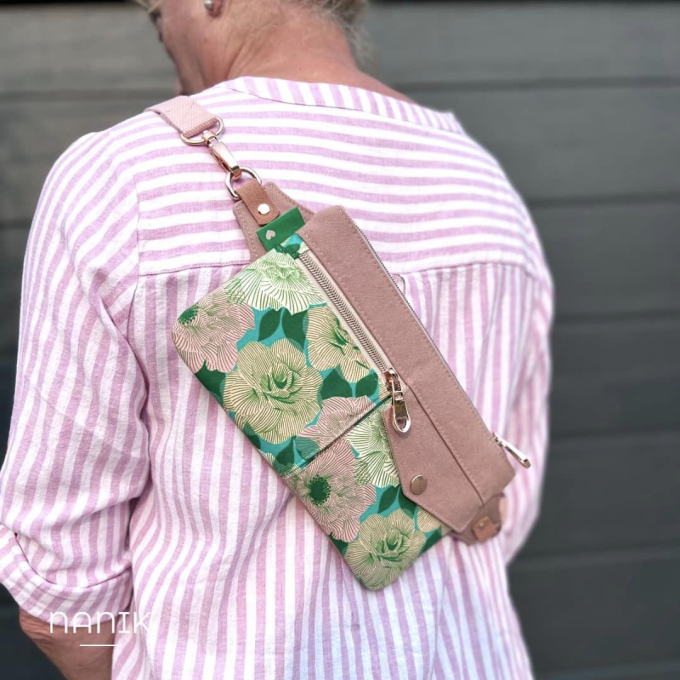 E-book Frau Schnitte Crossbody Bag Evin, Duits