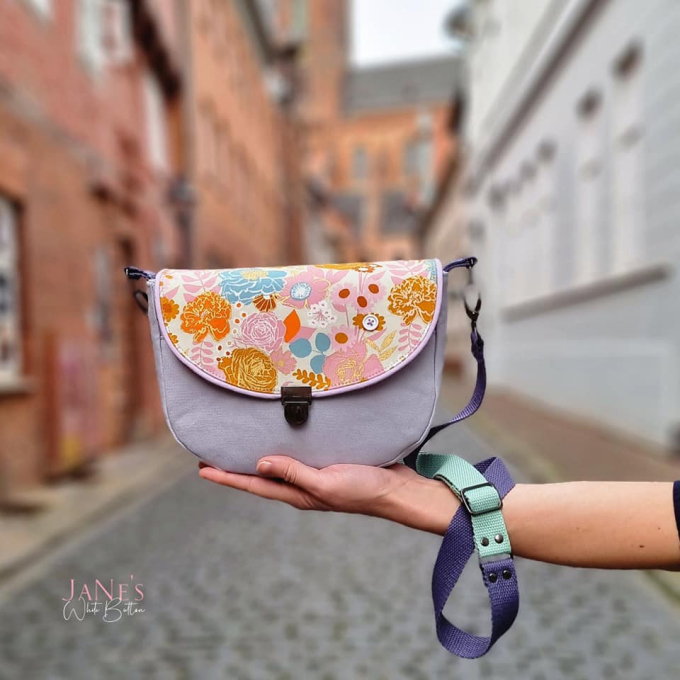 E-Book Frau Schnitte Saddle Bag Svea, german