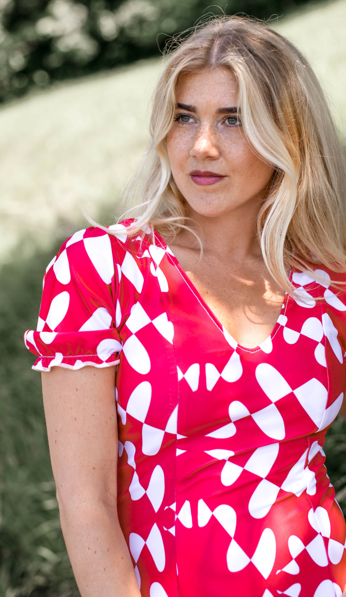 E-Book Hanna Louise Kleid Noemi, duits