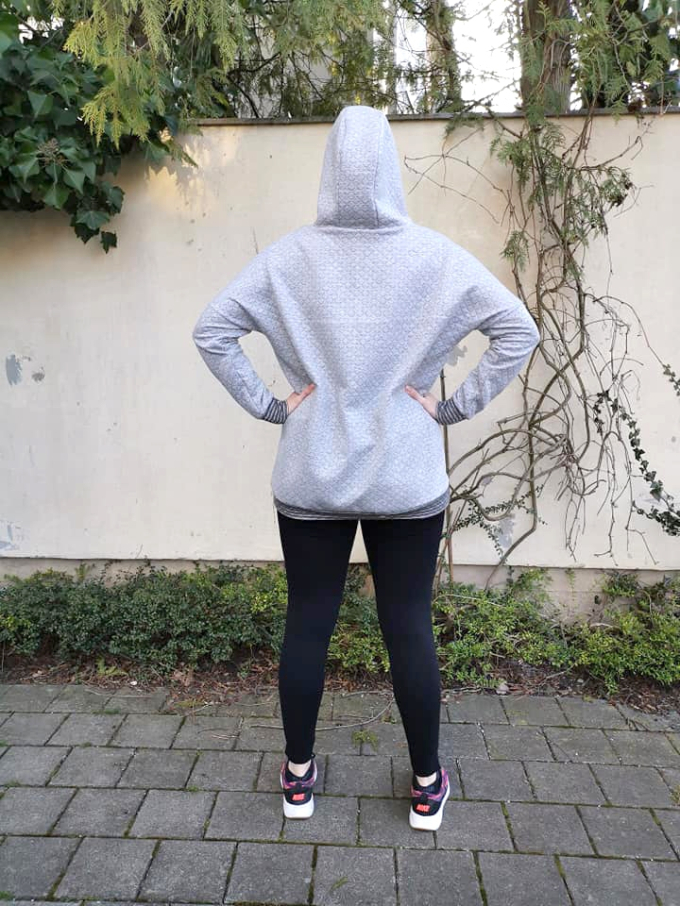 E-Book Königin Mutter Hoodie Alexia mit Stillfunktion, duits