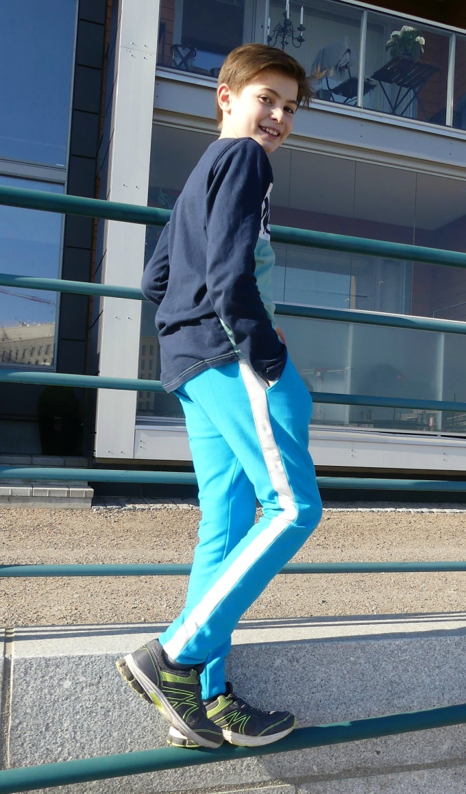 Patron pantalon sweat pdf enfant Bombom Teens Königin Mutter, en allemand