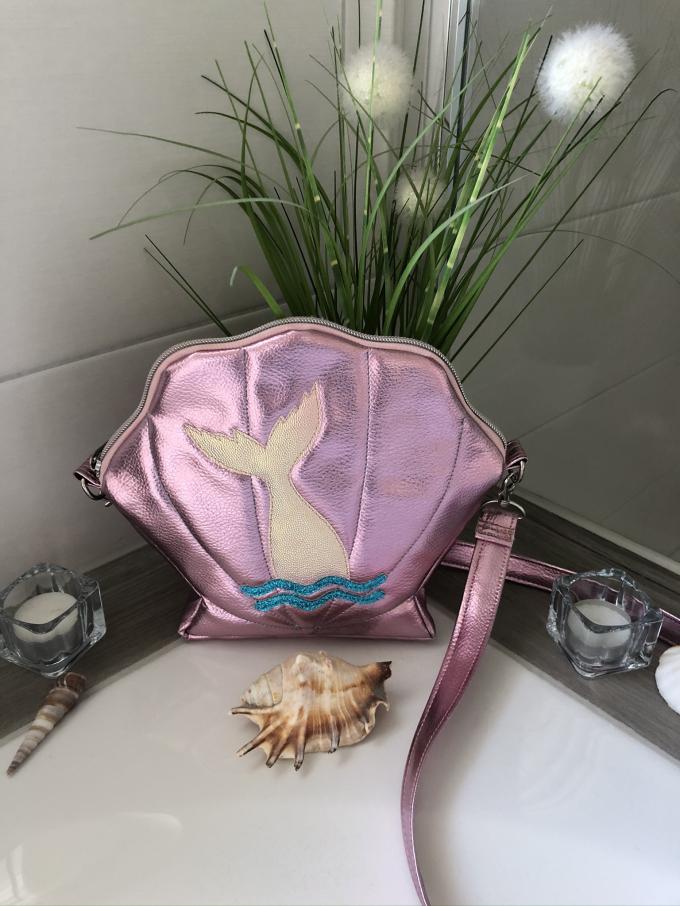 E-Book LaLilly Herzileien Muscheltasche Cascara
