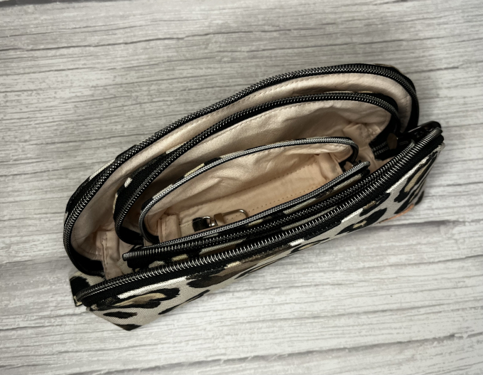 E-book LilaMint design Pouch Bronx, Duits