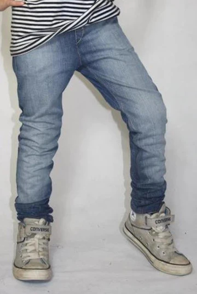 E-Book Made for Motti Motti´s Jeans slimfit, en allemand