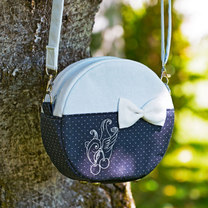 E-Book Maker Mauz Circle Bag Lorrie, english
