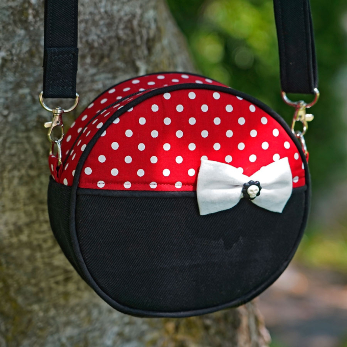 E-Book Maker Mauz Circle Bag Lorrie, english