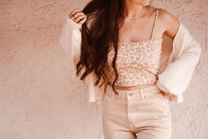 E-Book Moreauthentic Basic Crop Top Emily