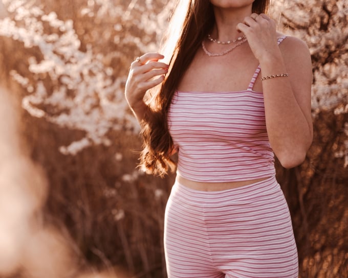 E-Book Moreauthentic Basic Crop Top Emily