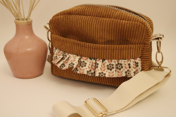 E-book Moreauthentic Boxy Bag Minnie, Duits