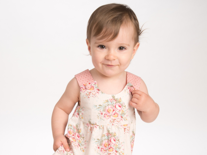 Ebook patron robe bébé Clara Patternforkids, en allemand