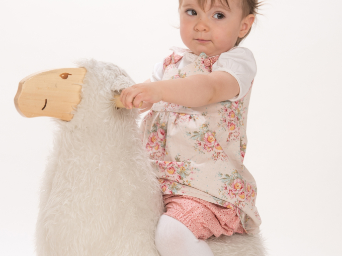 Ebook patron robe bébé Clara Patternforkids, en allemand