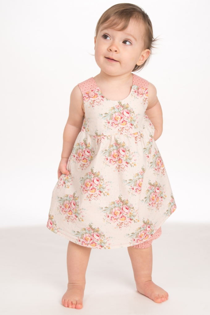 Ebook patron robe bébé Clara Patternforkids, en allemand