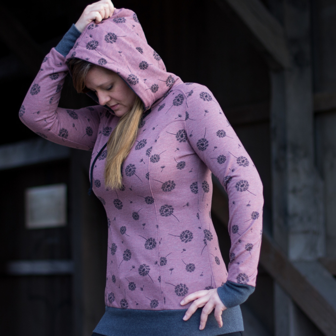 E-Book PiexSu Hoodie Priva Woman, en allemand
