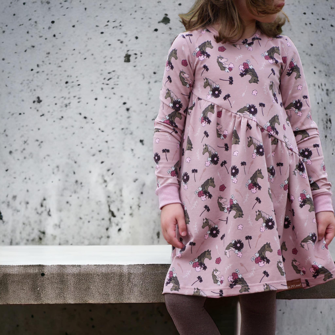 Patron robe enfant pdf Style Dress Schneiderline, en allemand