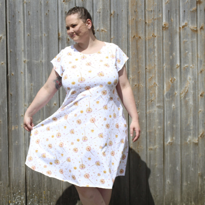 Patron robe & t-shirt femme pdf Fru Kaja Snygges, en allemand