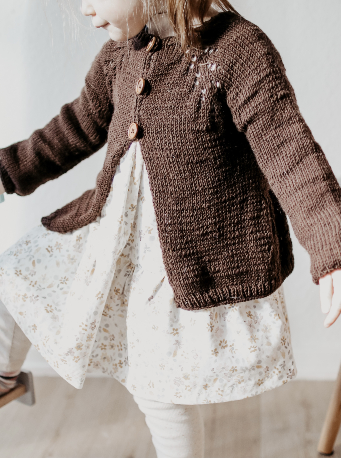 Patron tricot cardigan enfant pdf Edla Volang Appelbanne Design, en allemand