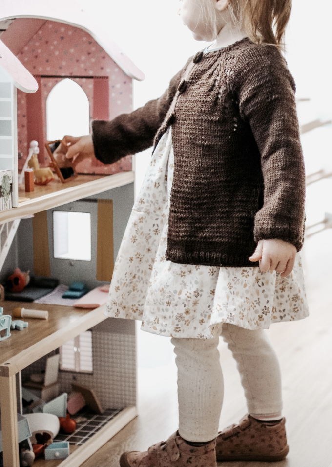 Patron tricot cardigan enfant pdf Edla Volang Appelbanne Design, en allemand