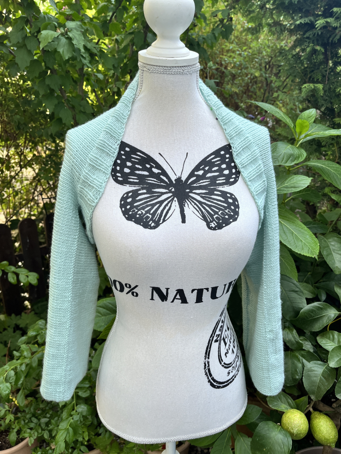 Patron tricot châle / bolero femme pdf Schapulero CraSy, en allemand