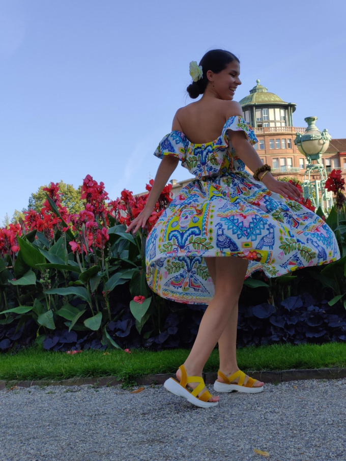 Patron rbe femme pdf Xalli Telabeja, en allemand