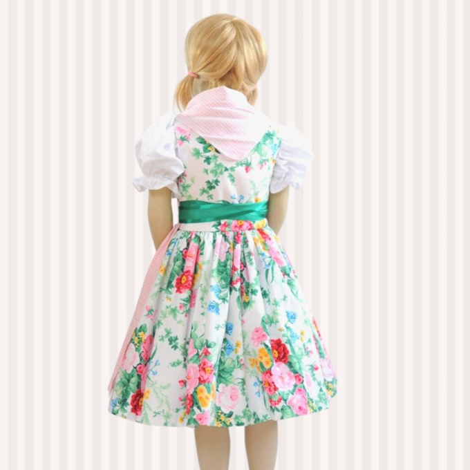 E-book TOSCAminni Schnittmanufaktur Dirndl Herzilein, Duits