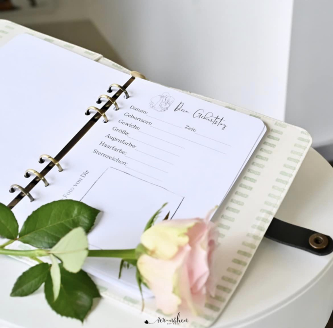 Ebook patron Agenda de liaison de bébé Unikati, en allemand