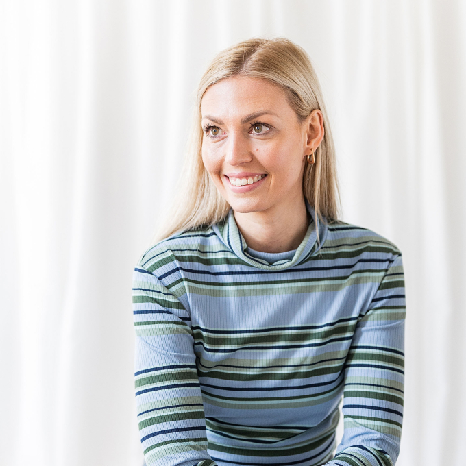 Tissu maille tricot fin côtelé rayé, bleu