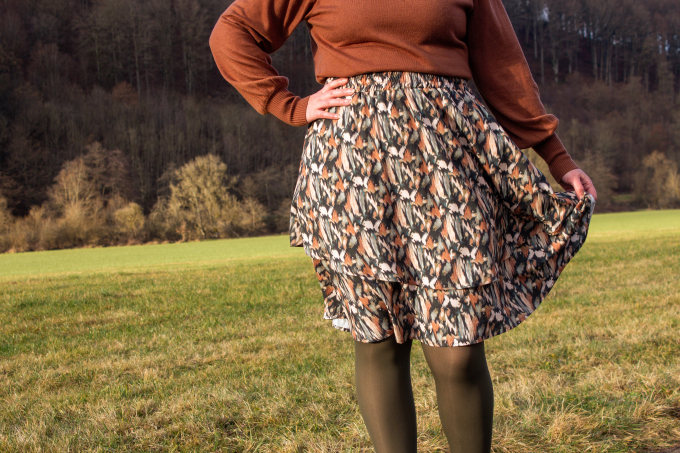 Freebook Einfach anziehend Kleid - Shirt Zeit zu Tanzen Rockbund Add On