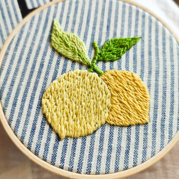 Modèle broderie à la main pdf citron Beemybear