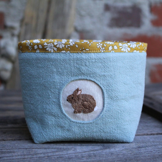 Modèle broderie à la main pdf Printemps Fabelwald