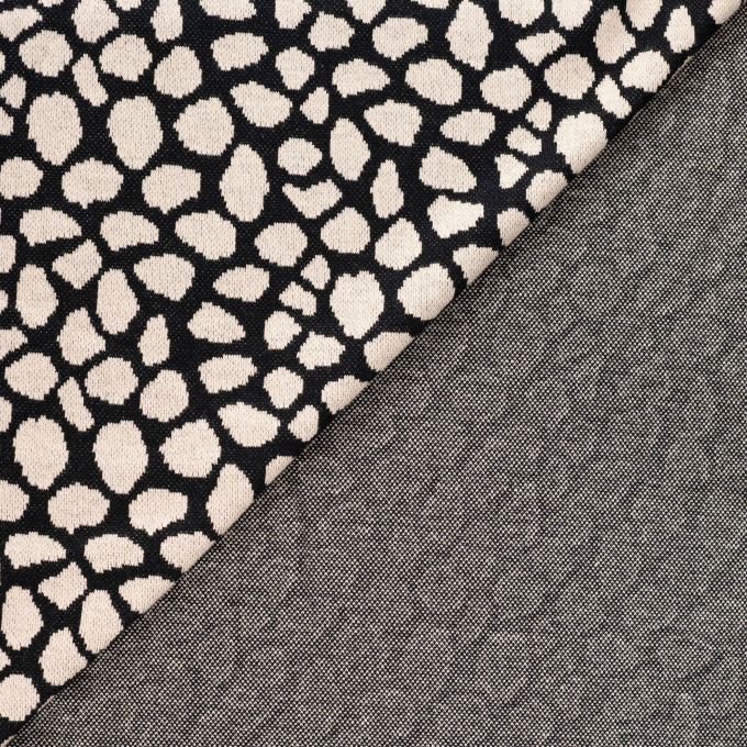 Jacquard jersey leo spots, black
