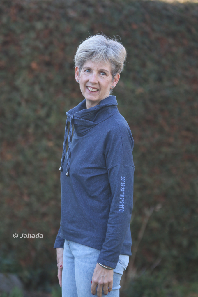 Lillesol Women No. 61 Casual Sweater pattern, Duits