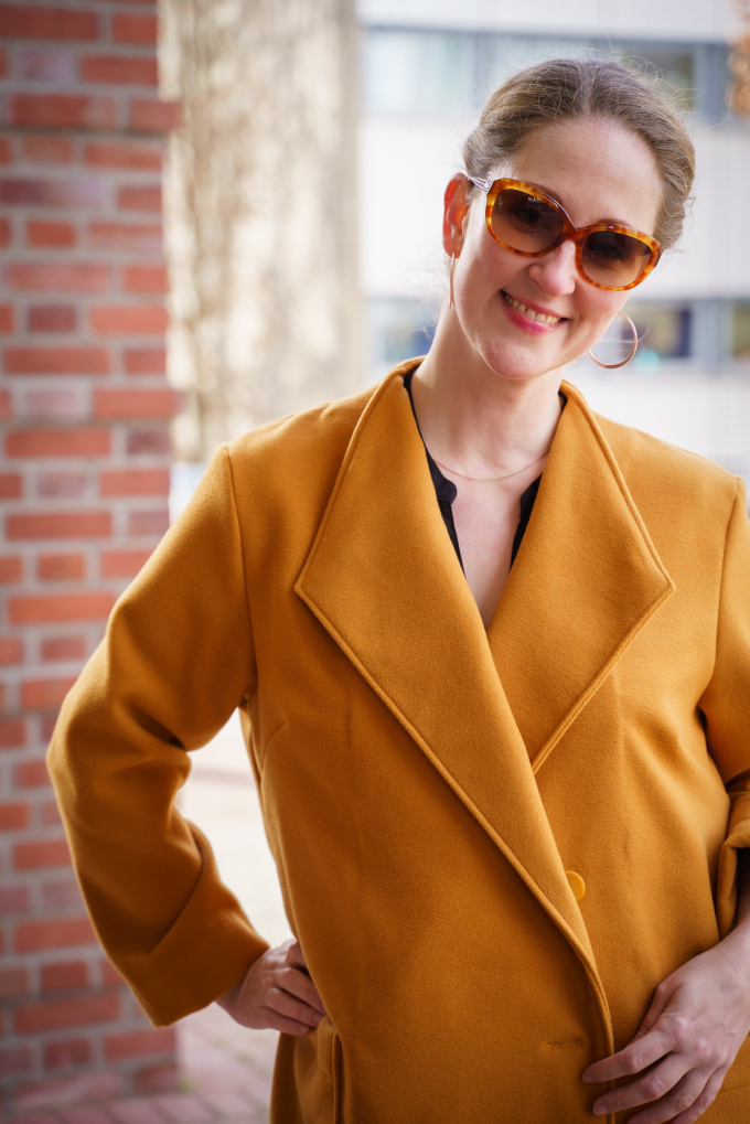 Tissu viscose polyester pour manteau uni, jaune moutarde