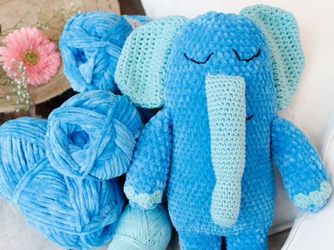 myboshi Amigurumi Samt Wolle Elefant 100g