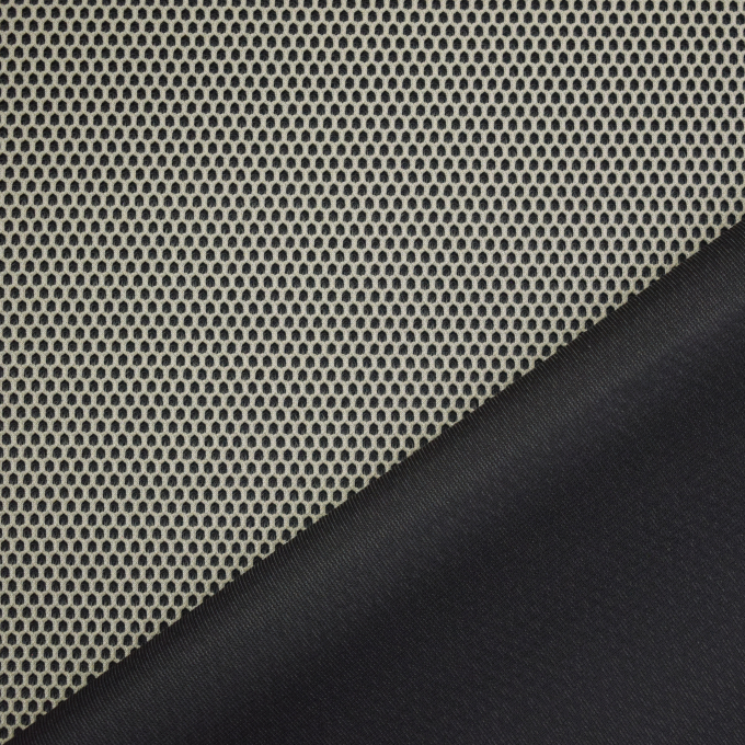 Tissu filet mesh matelassé 3D , gris clair