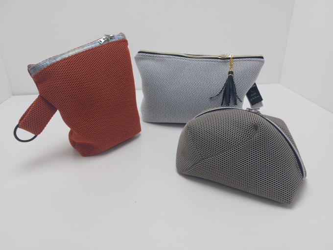 Tissu filet mesh matelassé 3D , gris clair