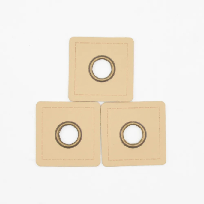 Eyelet Patch Leatherette square 35 mm, beige