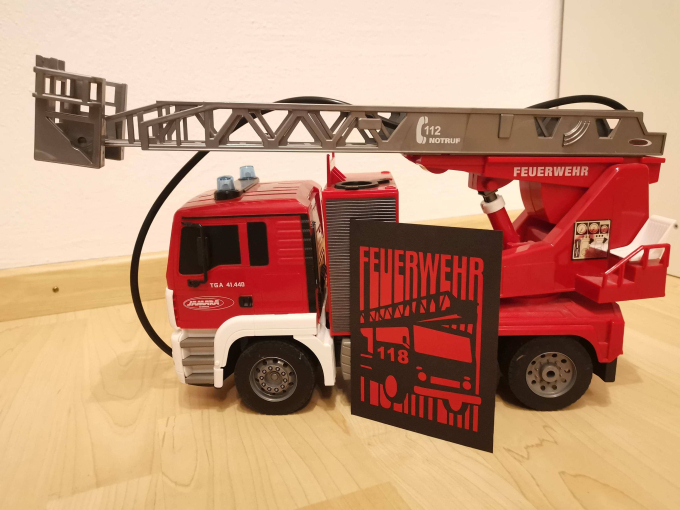 Plotterdatei Daddy2Design Feuerwehr Lines 2, duits