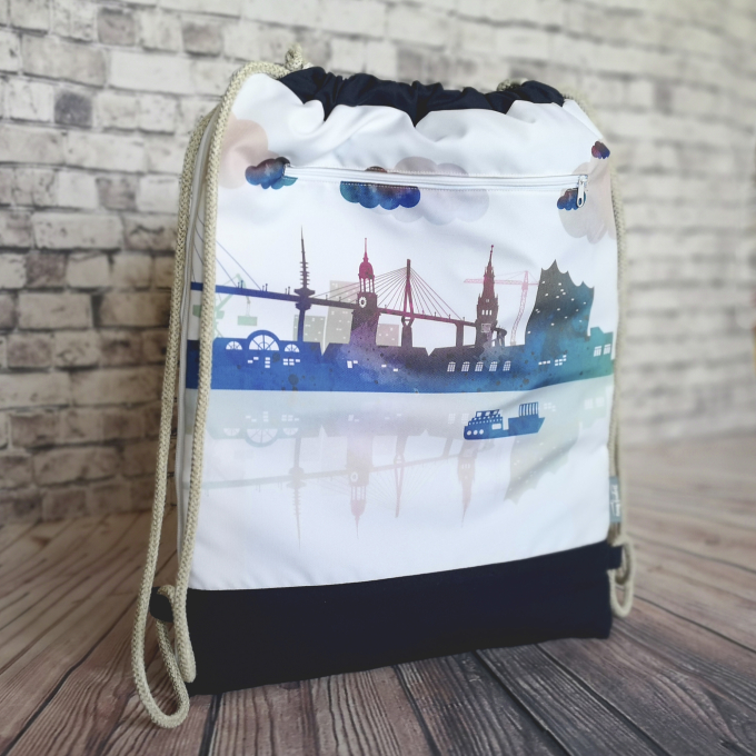 Plotterdatei Eing'fadelt Skyline Hamburg, german
