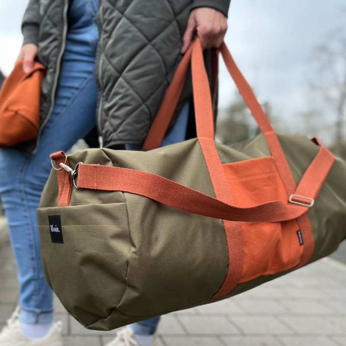 Tissu déperlant extérieur polyester uni, vert olive foncé