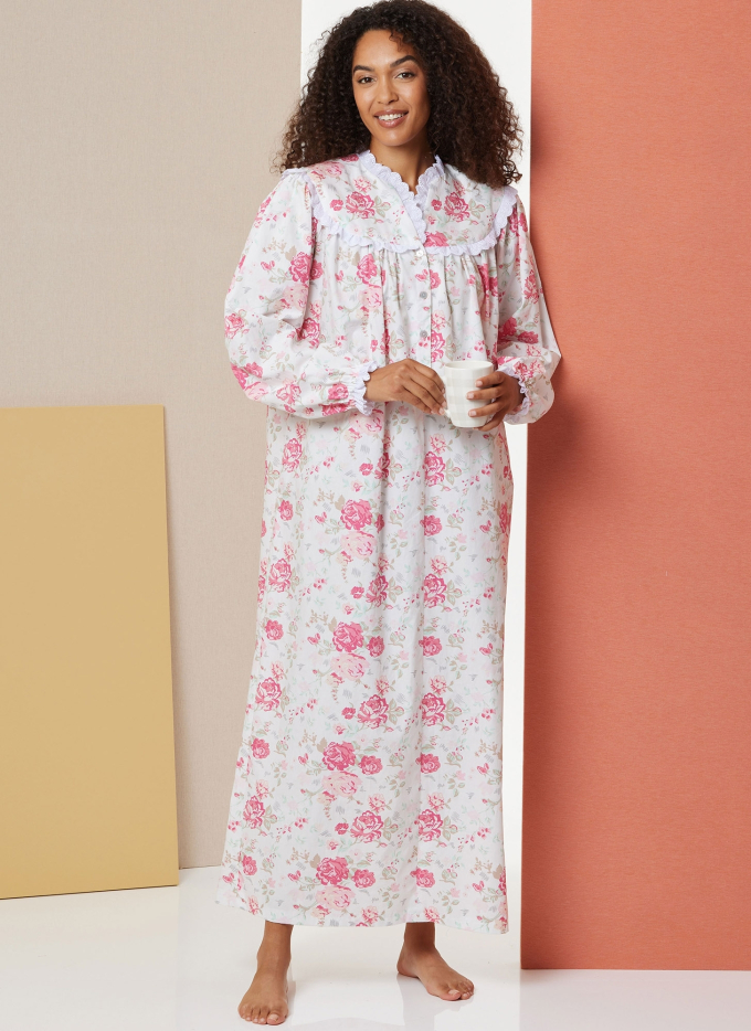 Naaipatroon Butterick 7015 nachtkleding, maat 34-50, Dui/En/Fr