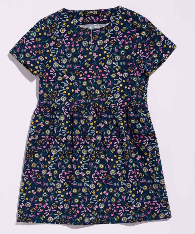 Patron Burda 9212 robe enfant, version papier, en français
