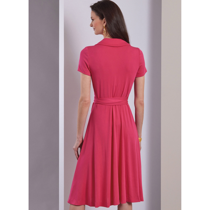 Naaipatroon Vogue 1952  jurk, maat 32-40 Dui/En/Fr