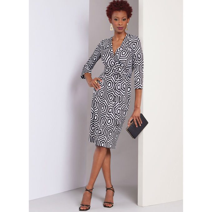 Naaipatroon Vogue 1952  jurk, maat 32-40 Dui/En/Fr