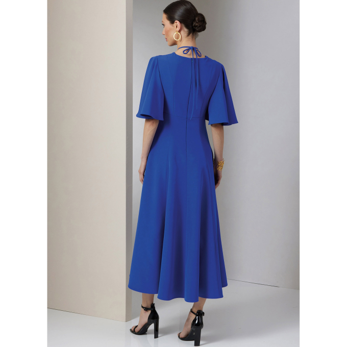 Naaipatroon Vogue 2025 Jurk, maat 34-42 Dui/En/Fr