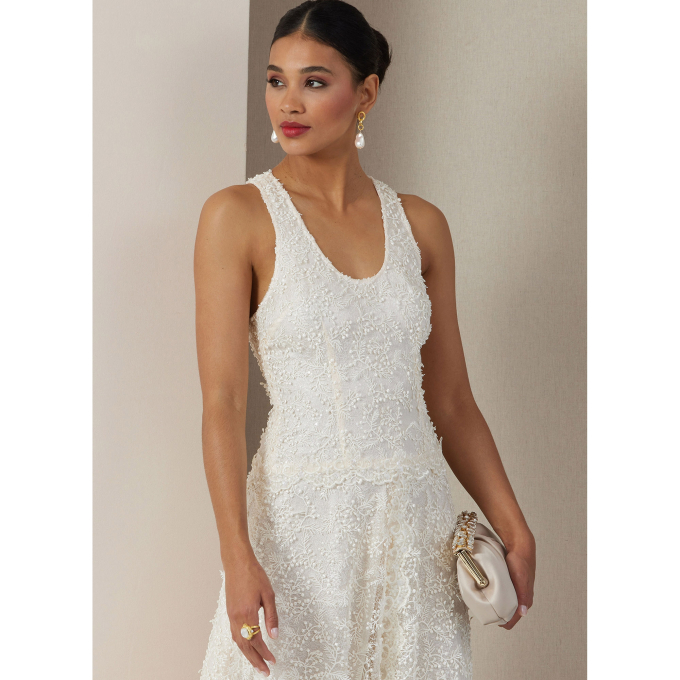 Naaipatroon Vogue 2028 Jurk, maat 32-40 Dui/En/Fr