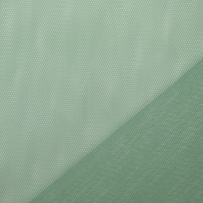 Soft tule, vaalgroen