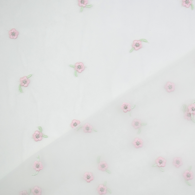 Soft-lace Embroidery Flowers, white